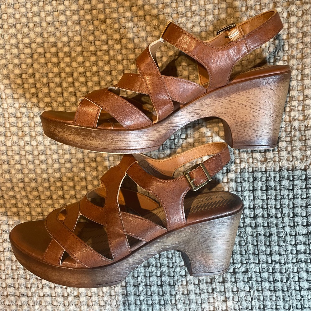 Women’s shoes